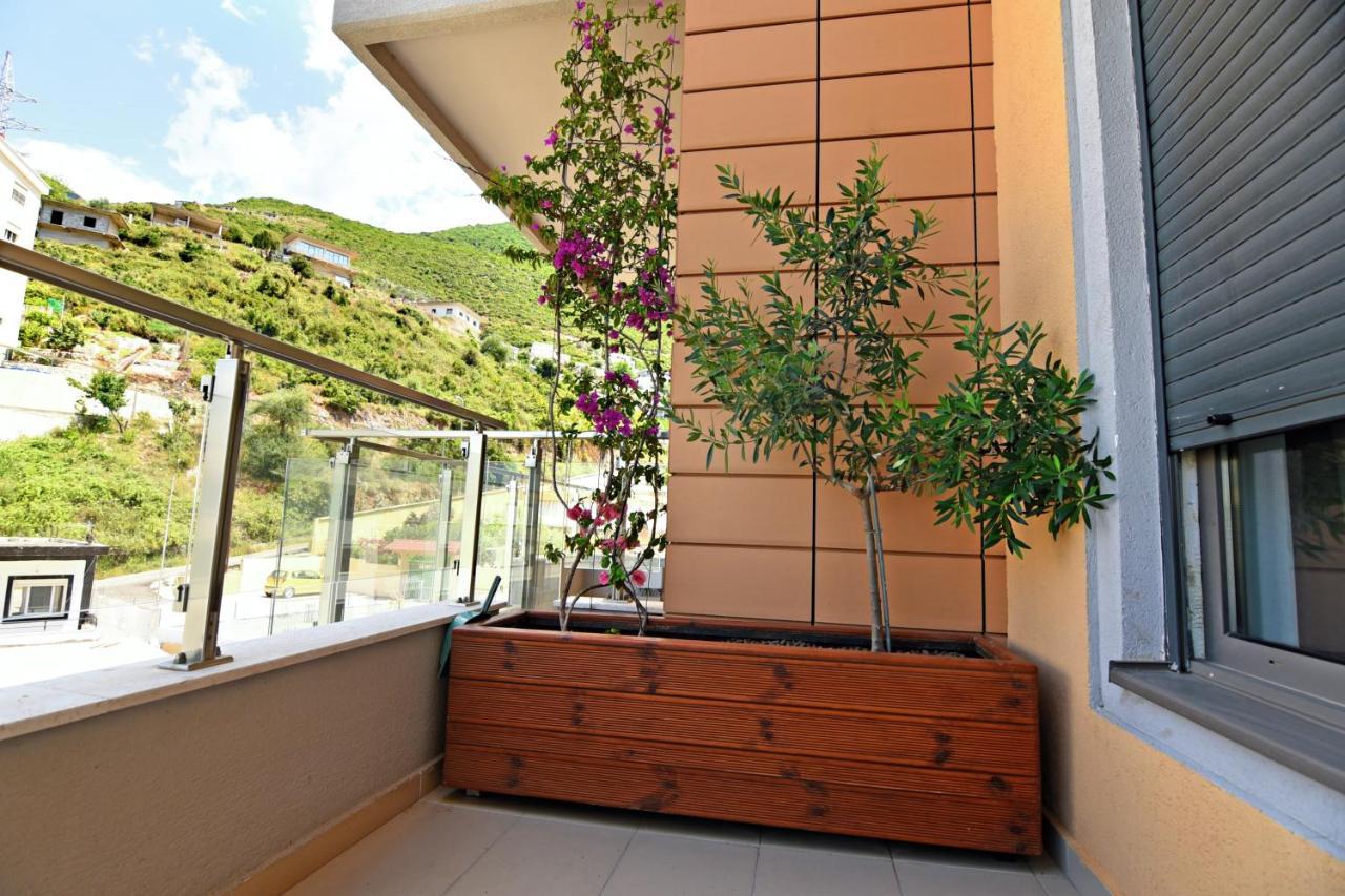 Diamond Hill Apartments Vlorë Екстериор снимка