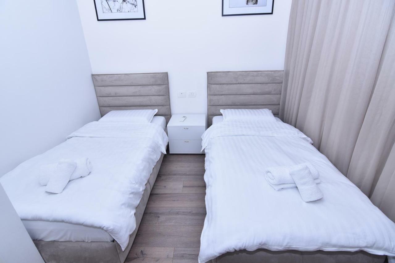 Diamond Hill Apartments Vlorë Екстериор снимка