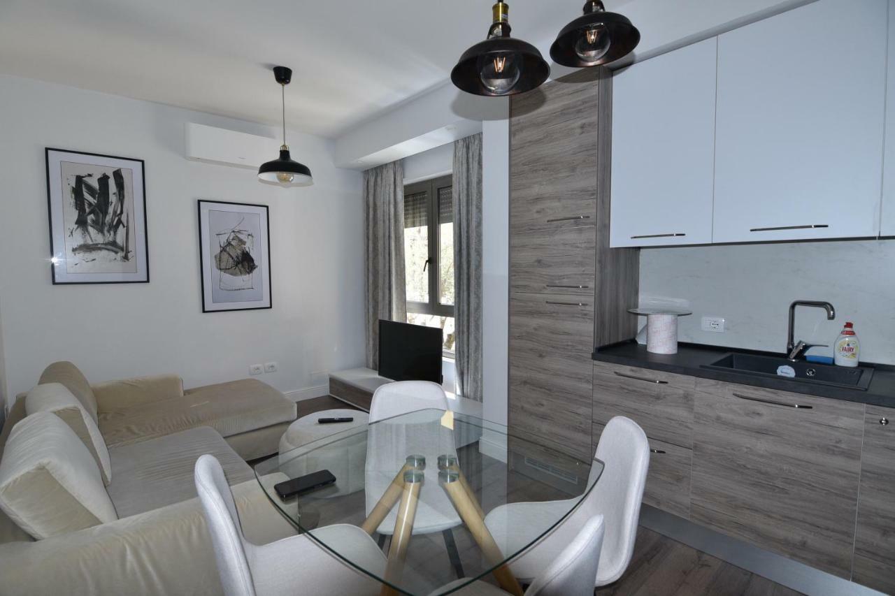 Diamond Hill Apartments Vlorë Екстериор снимка