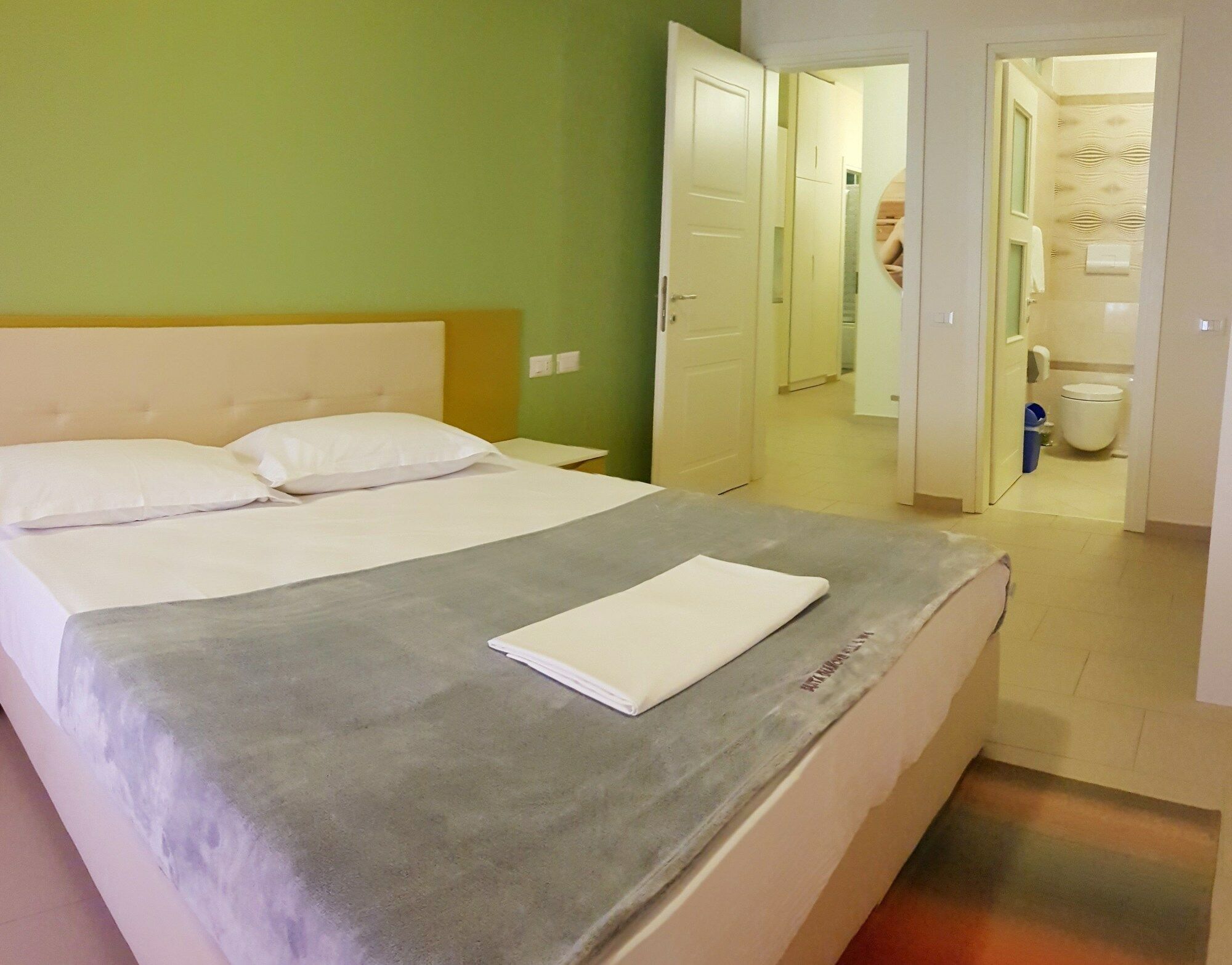 Diamond Hill Apartments Vlorë Екстериор снимка